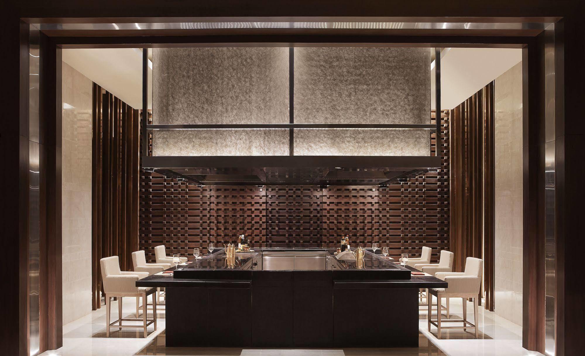 Taj Bangalore Devanahalli Екстер'єр фото The interior of the restaurant